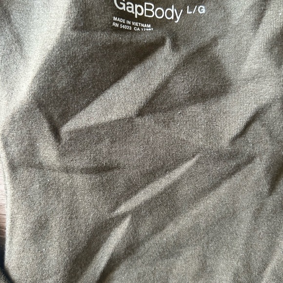 Gap Body Racerback Tank Top With Built In Bra. - Picture 3 of 3